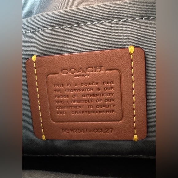 Coach “Aria” Shoulder Bag Silver Metallic w/ Adjustable Strap & Hang Tag - Picture 10 of 11